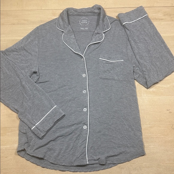 Cozy Earth Two-Piece Bamboo Pajamas Sz XS - Picture 11 of 15